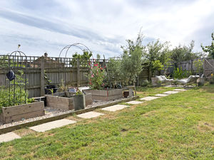 Photo 19- click for photo gallery